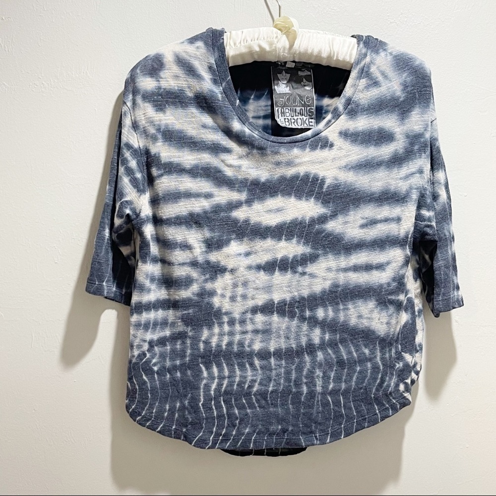 YOUNG, FABULOUS & BROKE Women’s Blue Tie Dye Split Back 3/4 Sleeve Top Size M